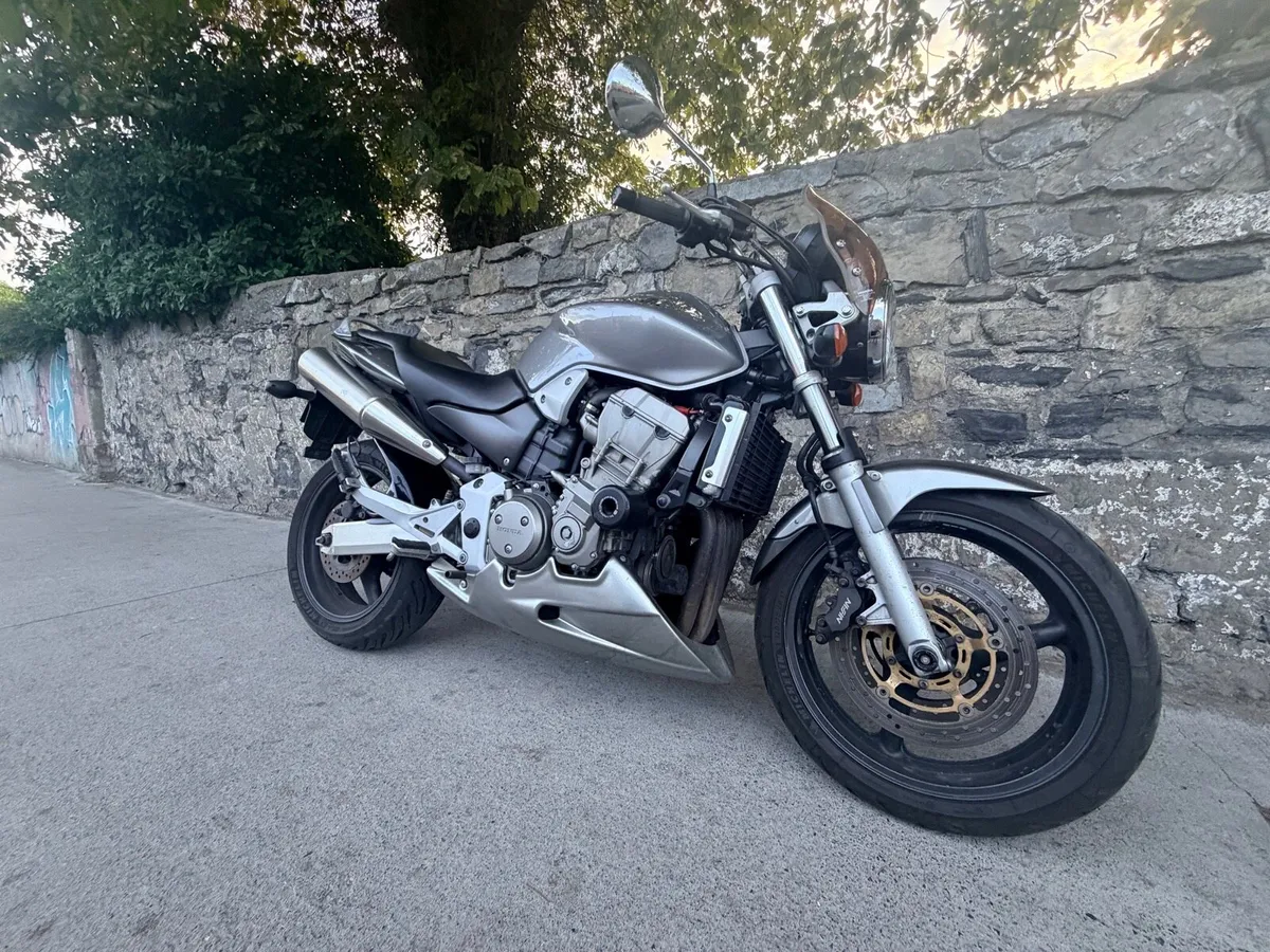 Honda Hornet 900 - Image 2