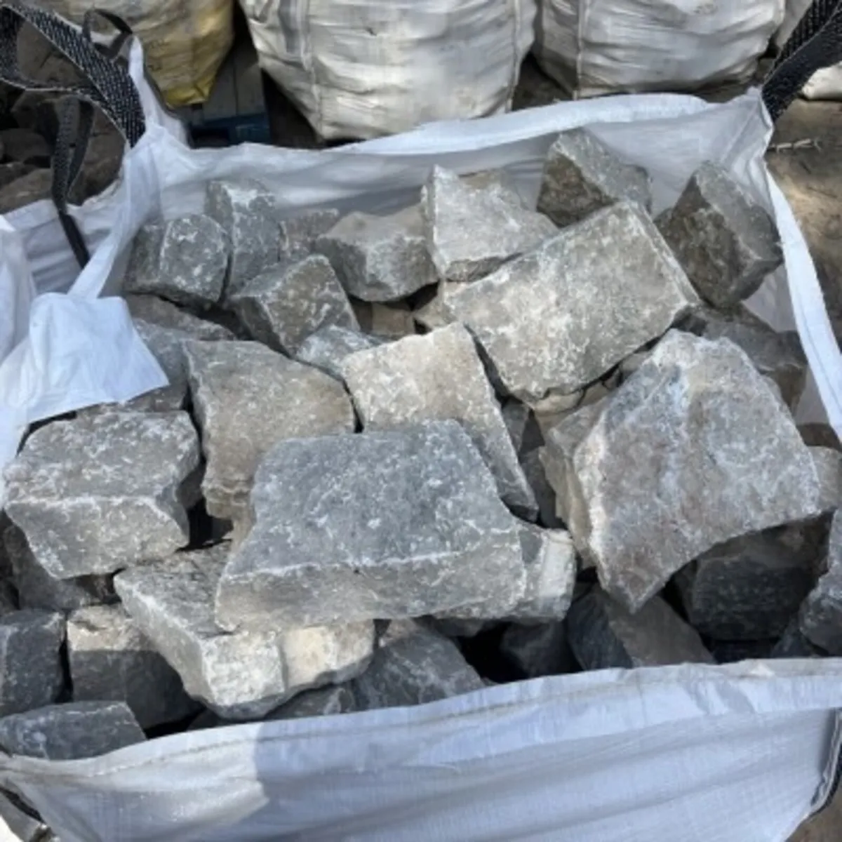 Building limestone - Image 2