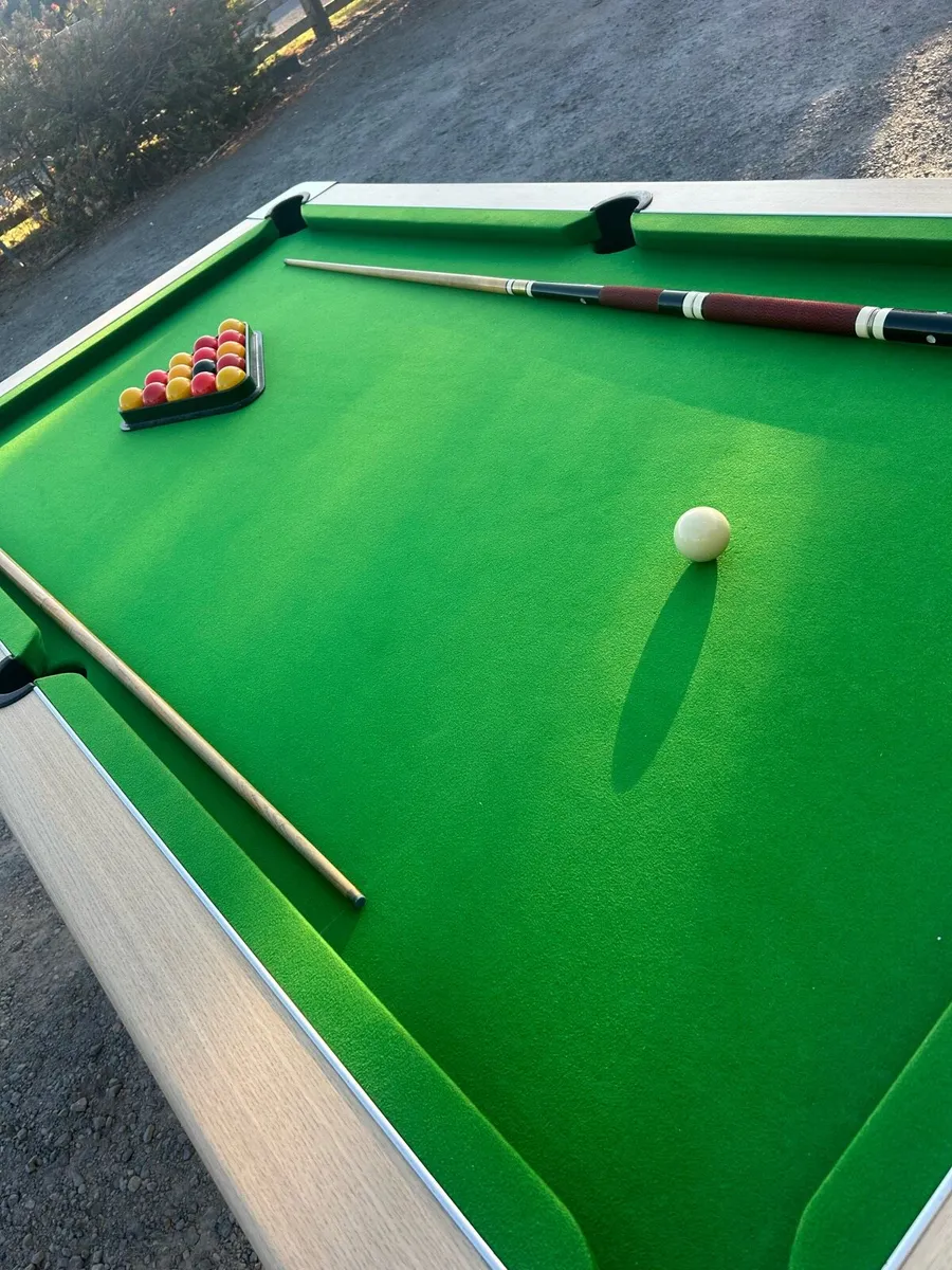 Pool table - Image 4