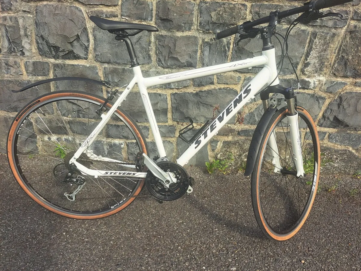 Mens hybrid bicycle - Image 1