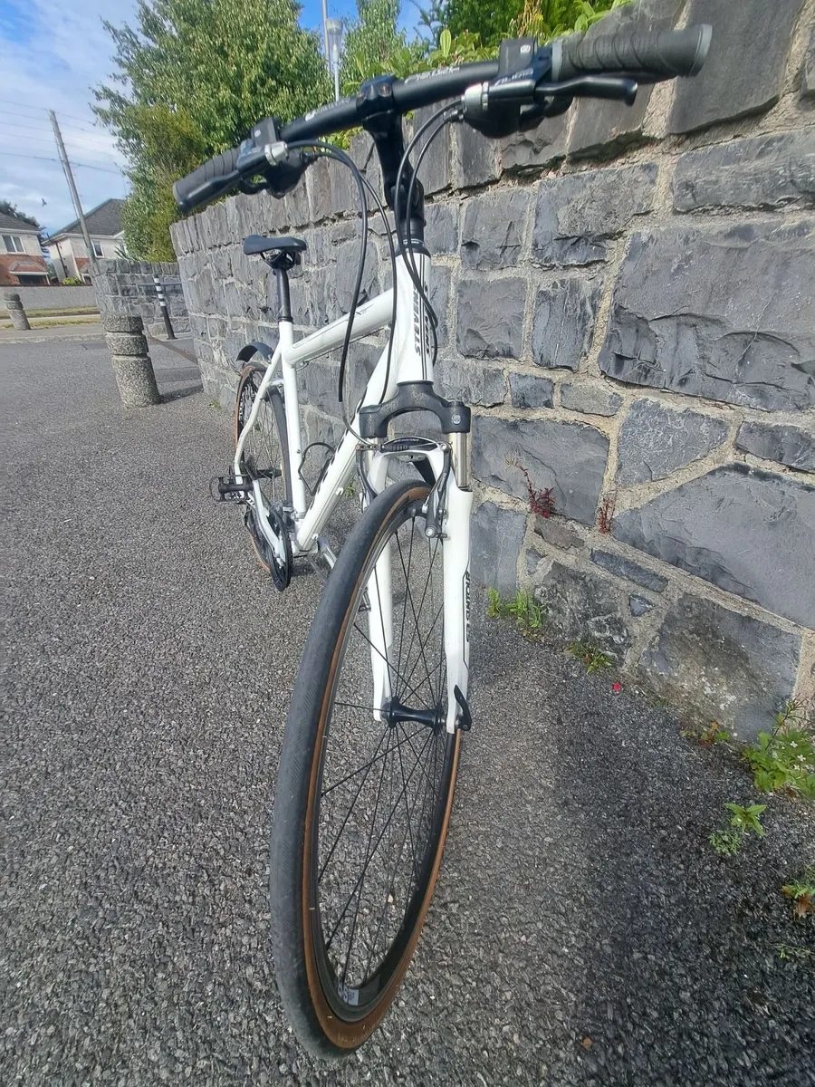 Mens hybrid bicycle - Image 2