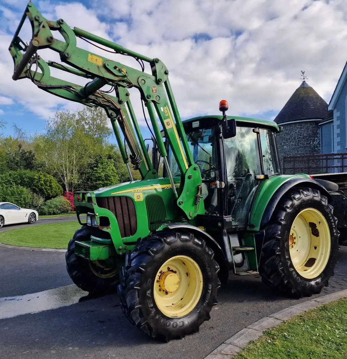 John Deere 6320 Tractor with Loader 1700 hours - Image 1