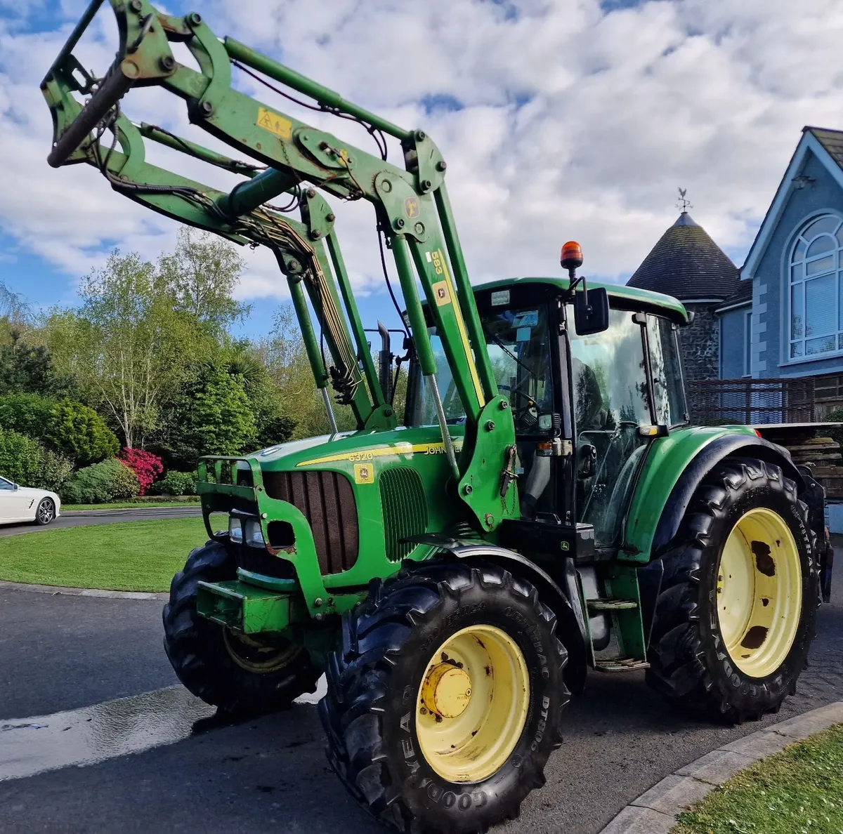 John Deere 6320 Tractor with Loader 1700 hours - Image 4