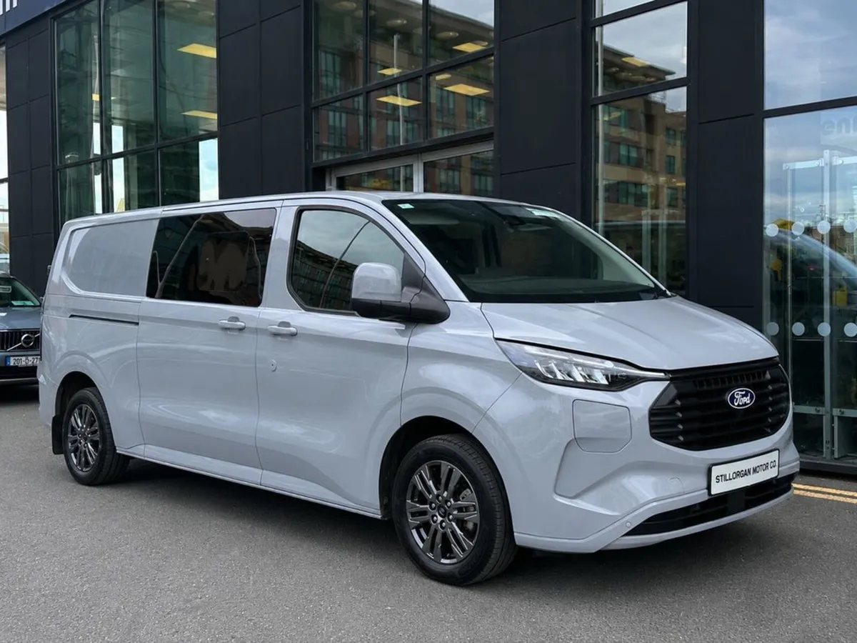 Ford Transit Custom 2.5 PHEV 6 Seat Crew Cab Auto - Image 4