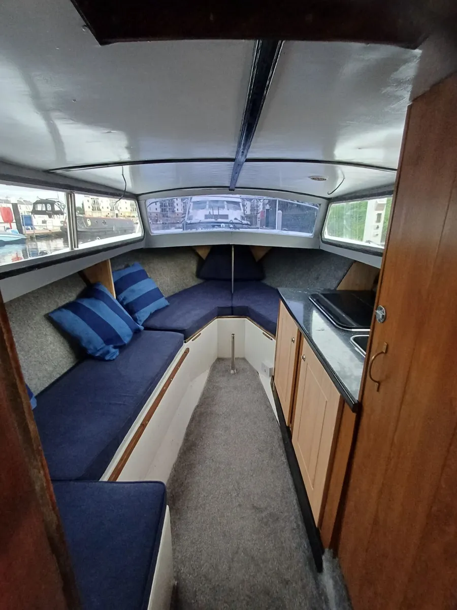 Boat cruiser for sale - Image 2