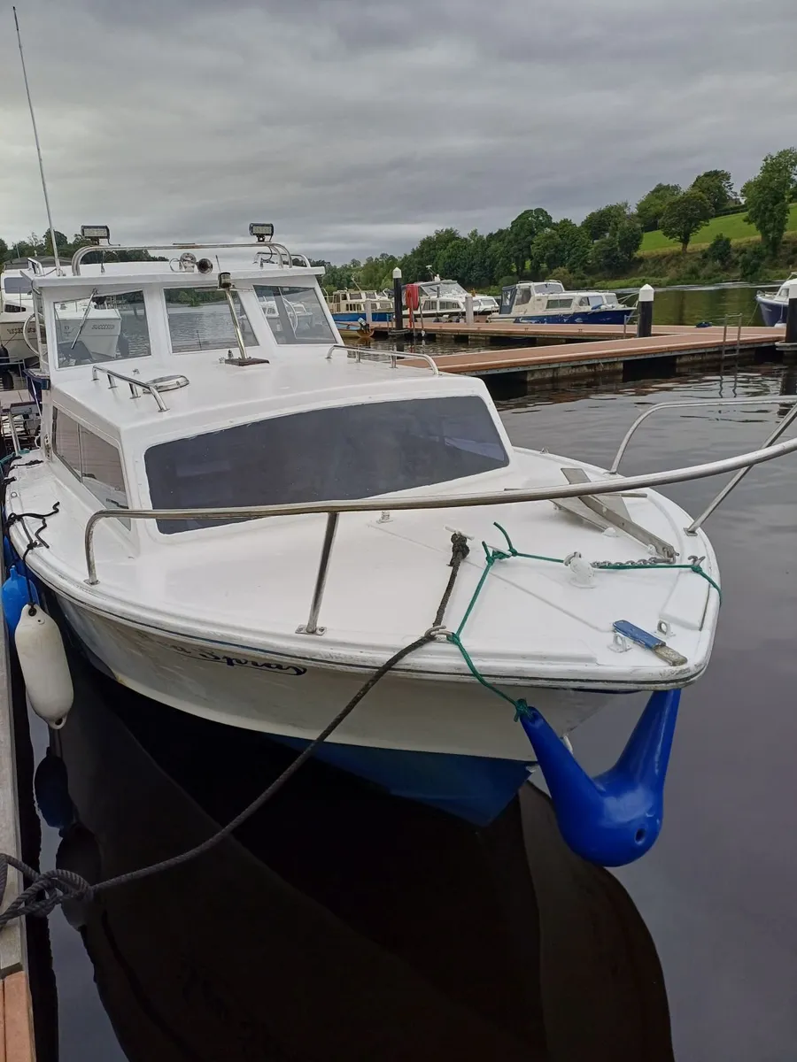 Boat cruiser for sale - Image 4