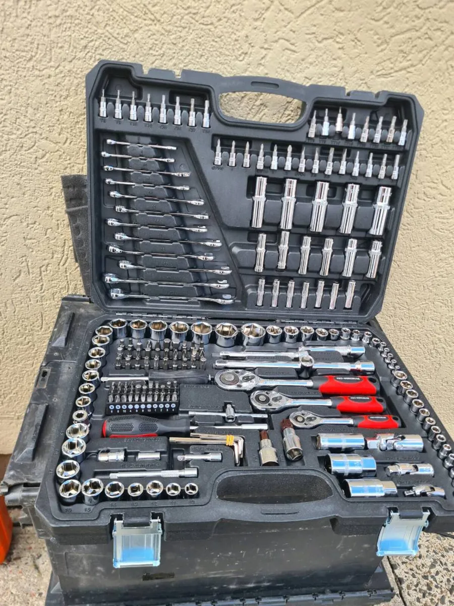 Socket set - Image 2
