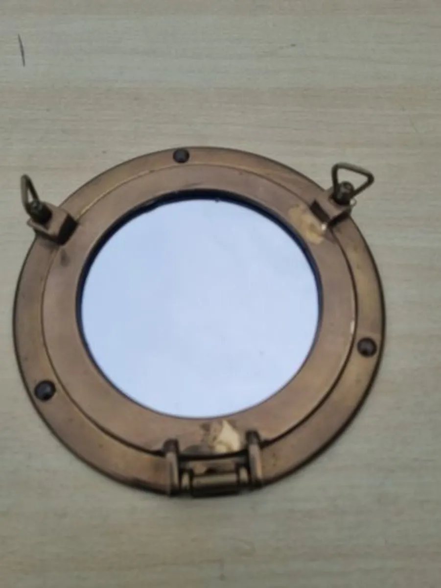 Decorative mirror in the shape of a ship's porthol - Image 2