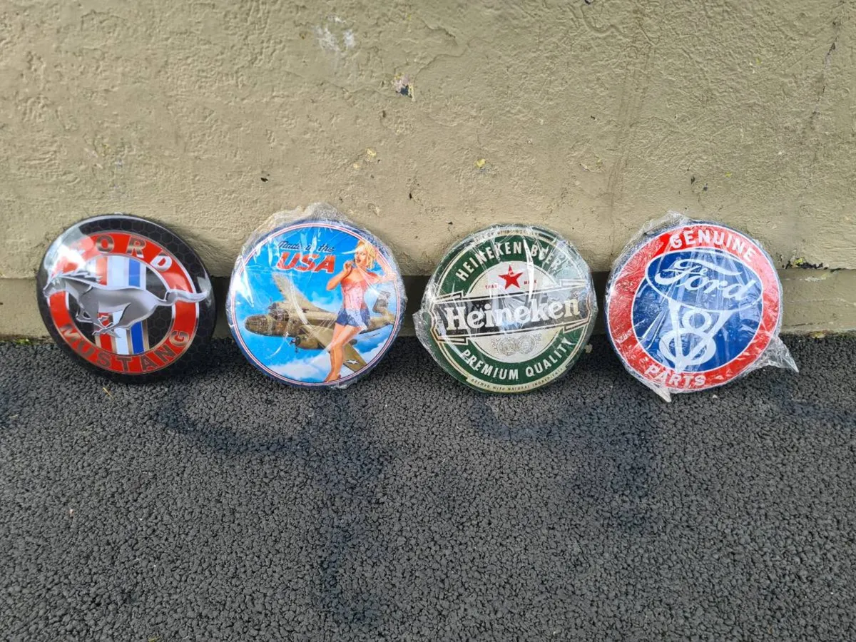 Pub sign - Image 1