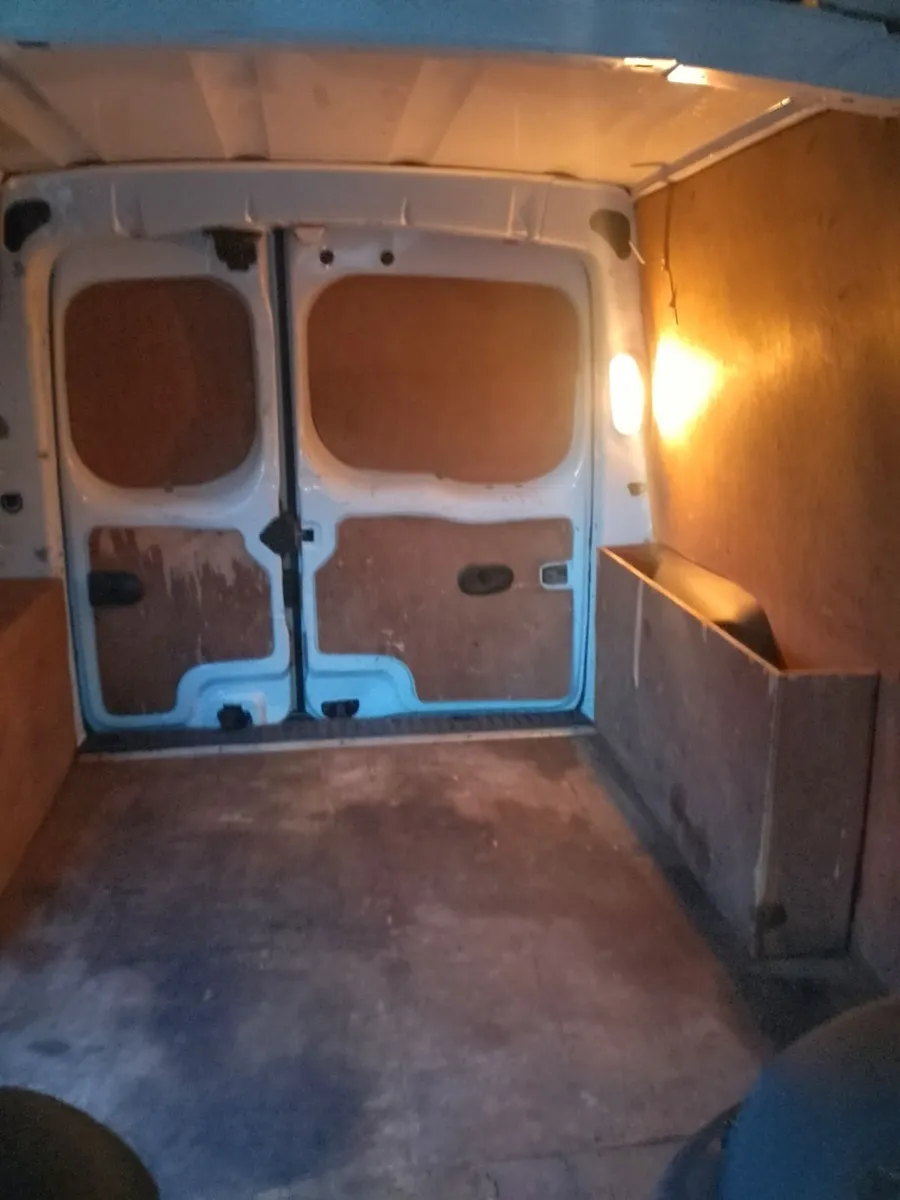 Renault Kangoo  maxi 2012, full test & tax - Image 2