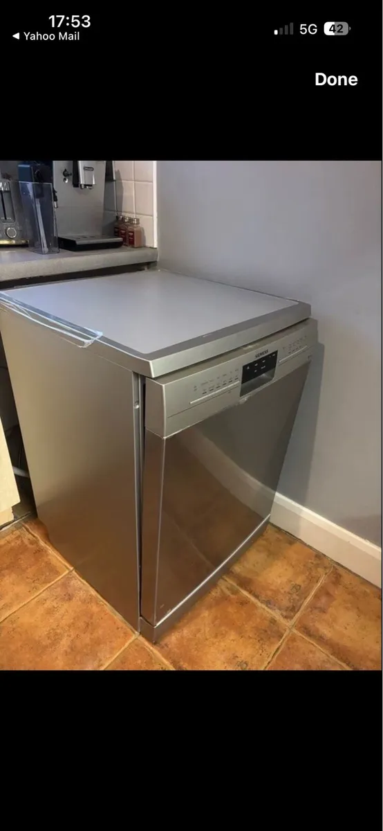 Siemens IQ 300 Dishwasher - Image 1