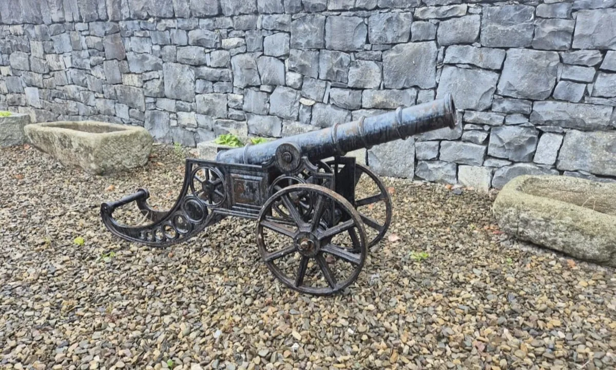 Cast iron cannons - Image 3
