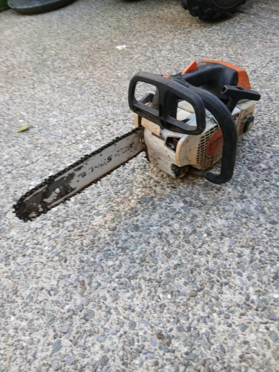 Chain saw - Image 4