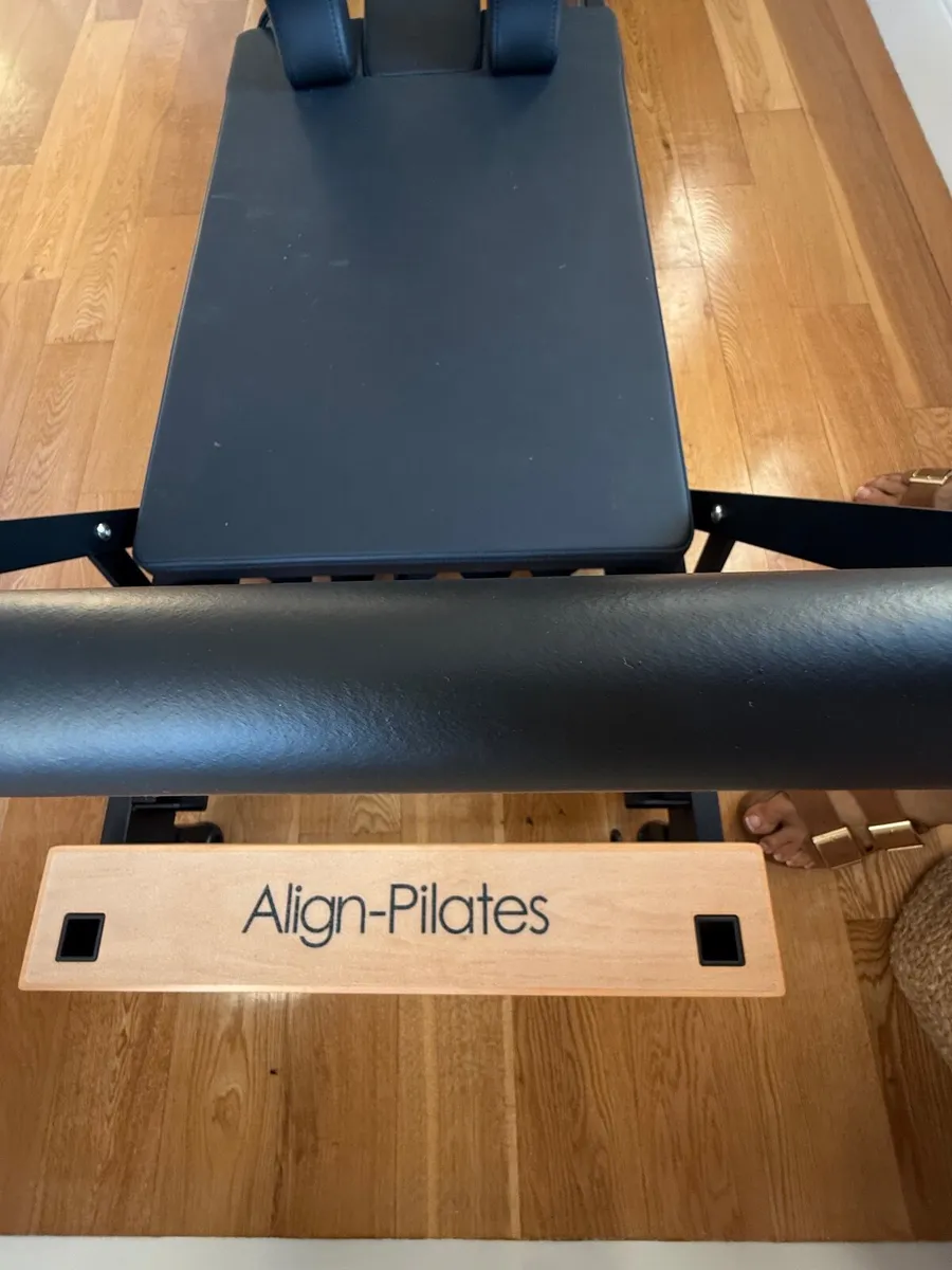 Pilates reformer machine - Image 3