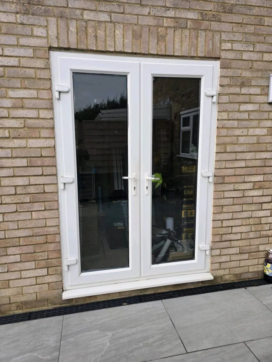 ♻️PATIO DOORS AVAILABLE♻️ LOOK CHECK OUT MY ADS👈 - Image 3
