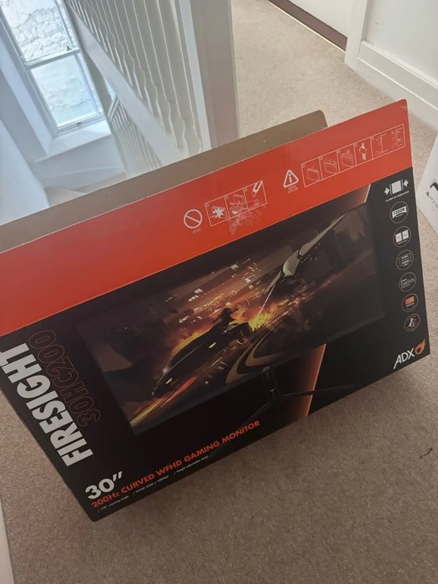 Barely Used Gaming Monitor - Image 2