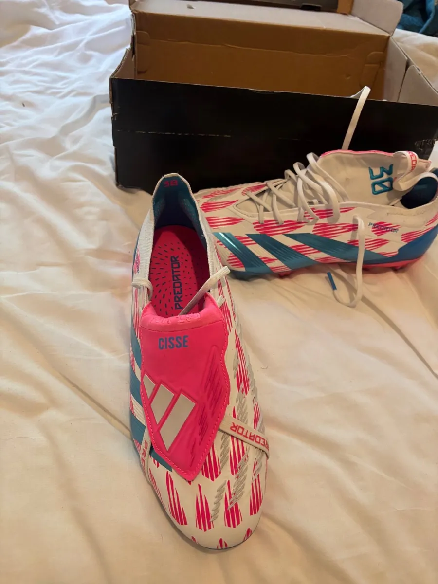 Adidas Predator Elite UK 8 - Image 1