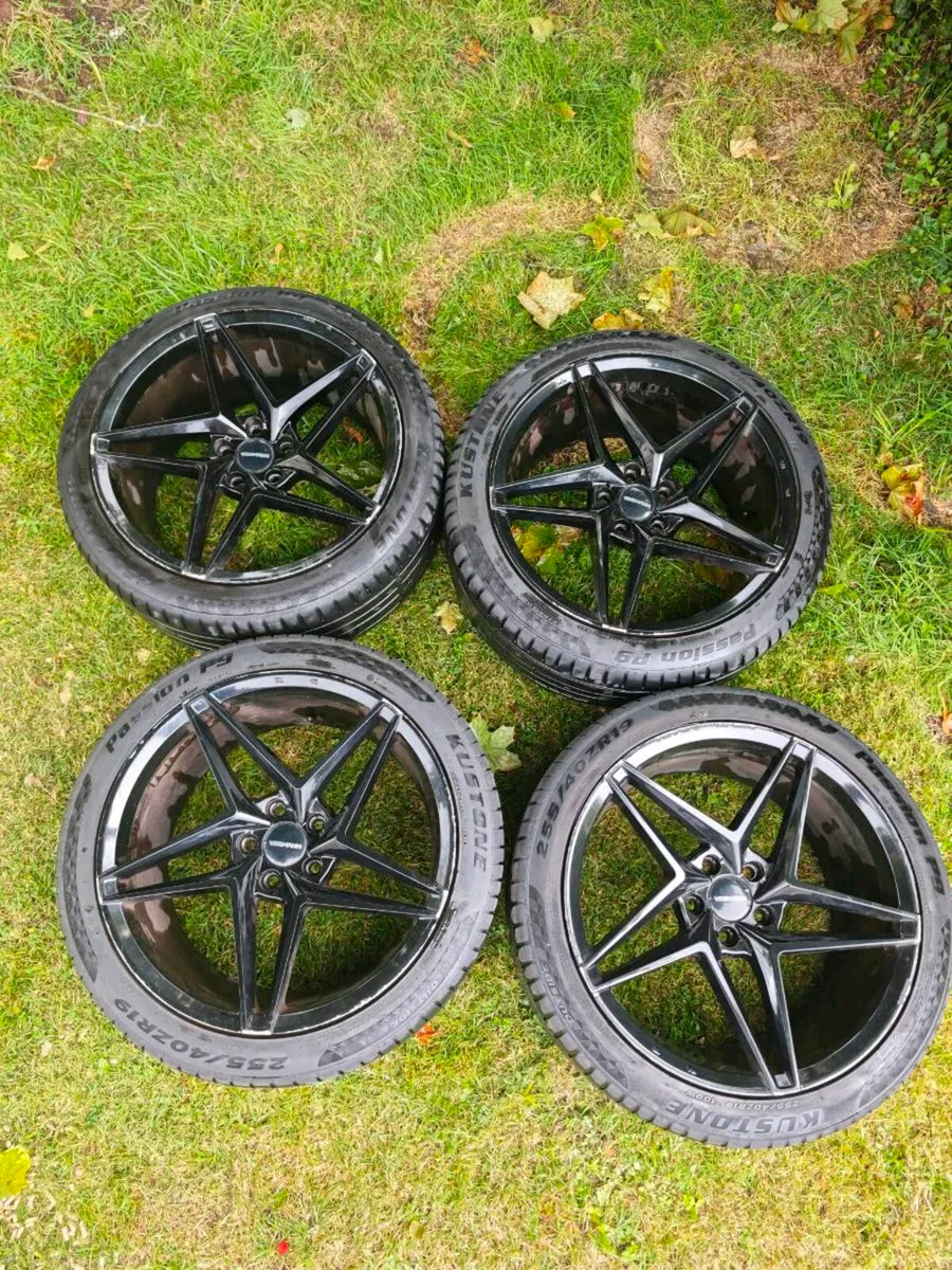 Full set of 19" Veemann Alloys 5x112 with Tyres - Image 2