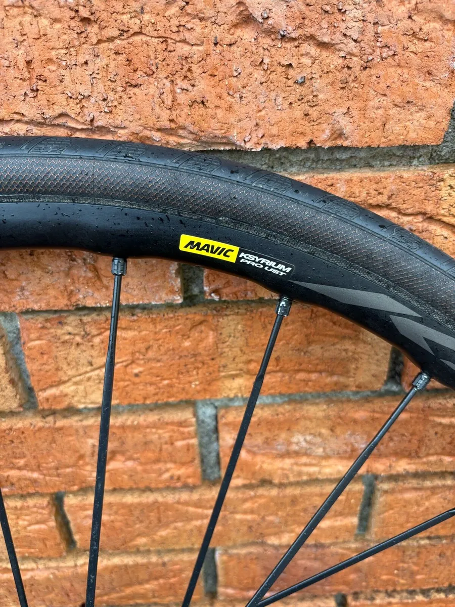 Mavic Ksyrium Pro UST Disc Wheelset - QR/Thru Axel - Image 2