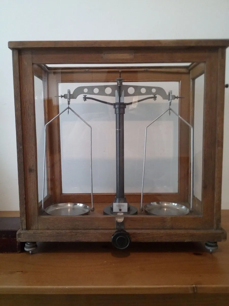 Scale antique - Image 1