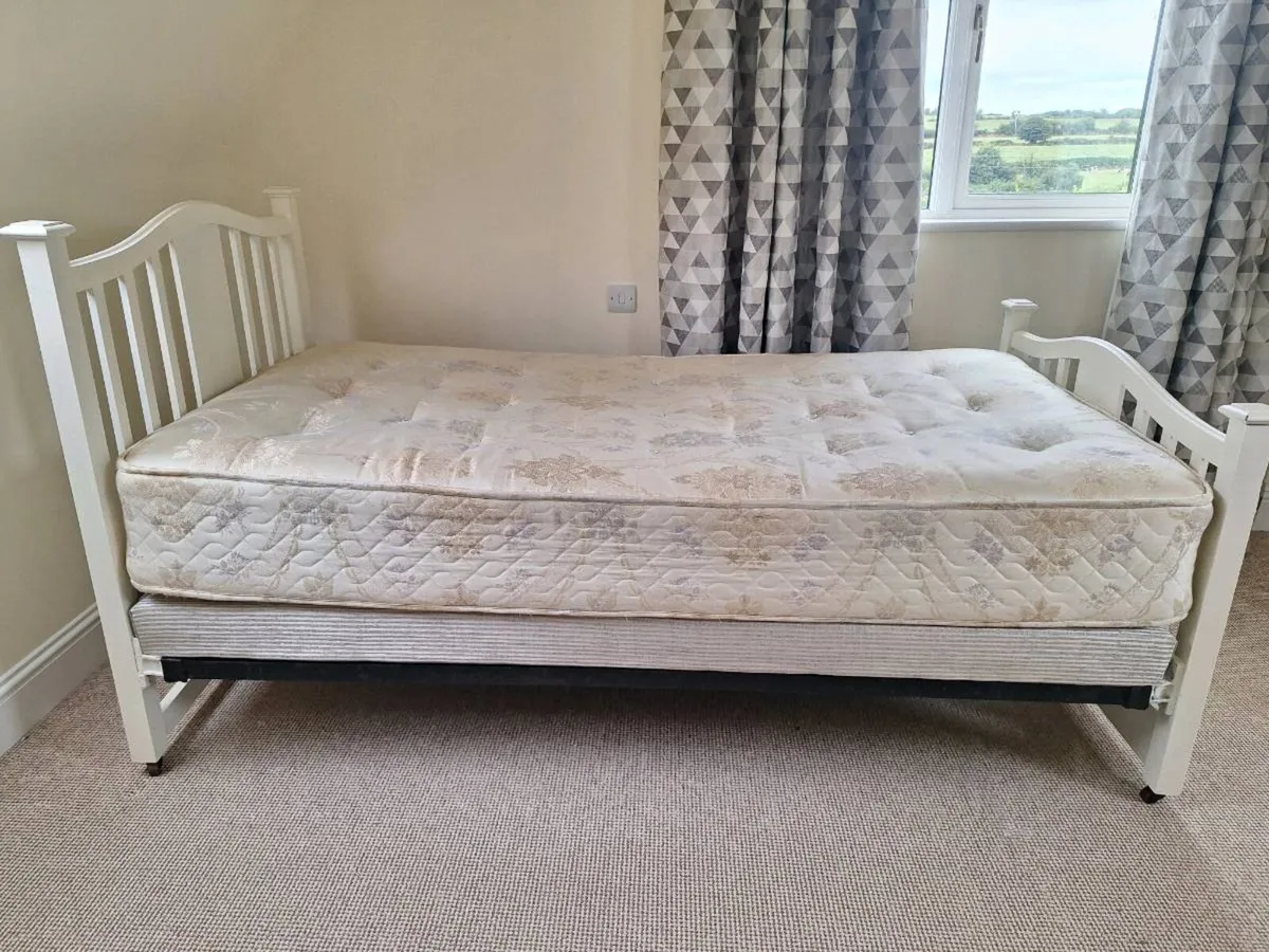 Free to take away: 2 beds - Image 2