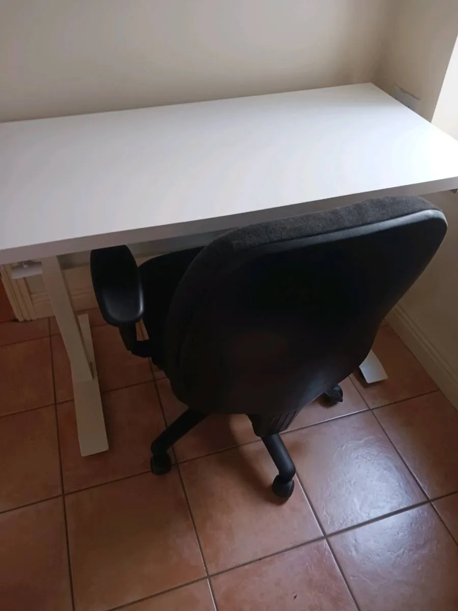 Office chair - Image 4