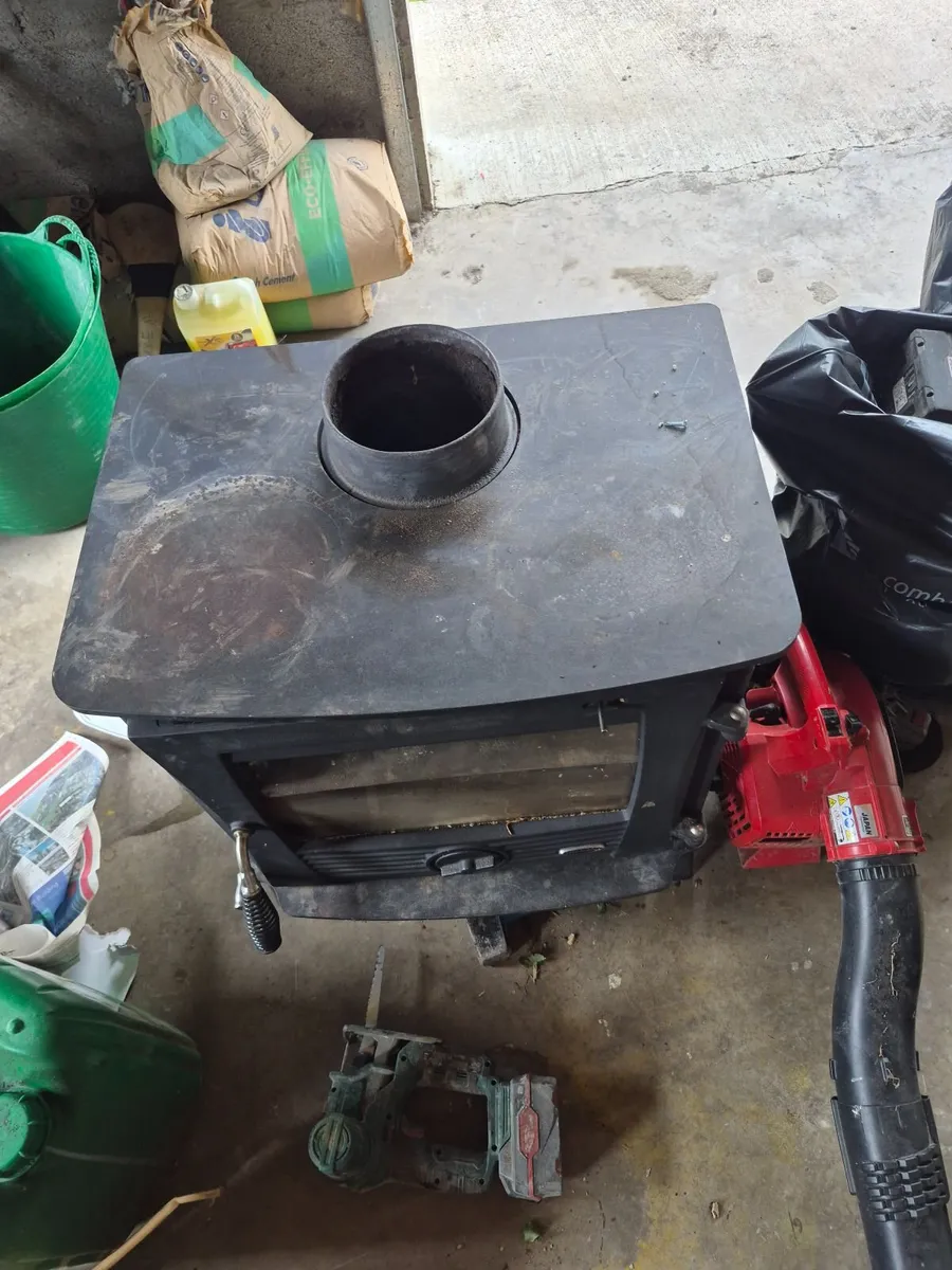 Stove - Image 1
