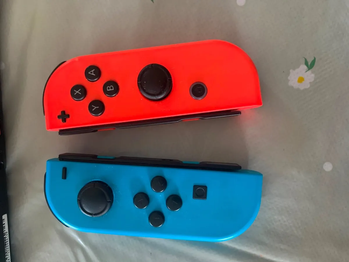 Nintendo switch Bundle - Image 3