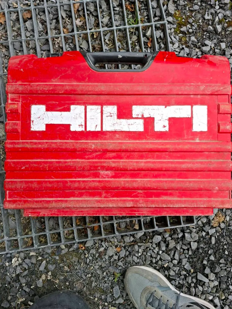 Hilti Te60 Kango. Makita sawzall - Image 3