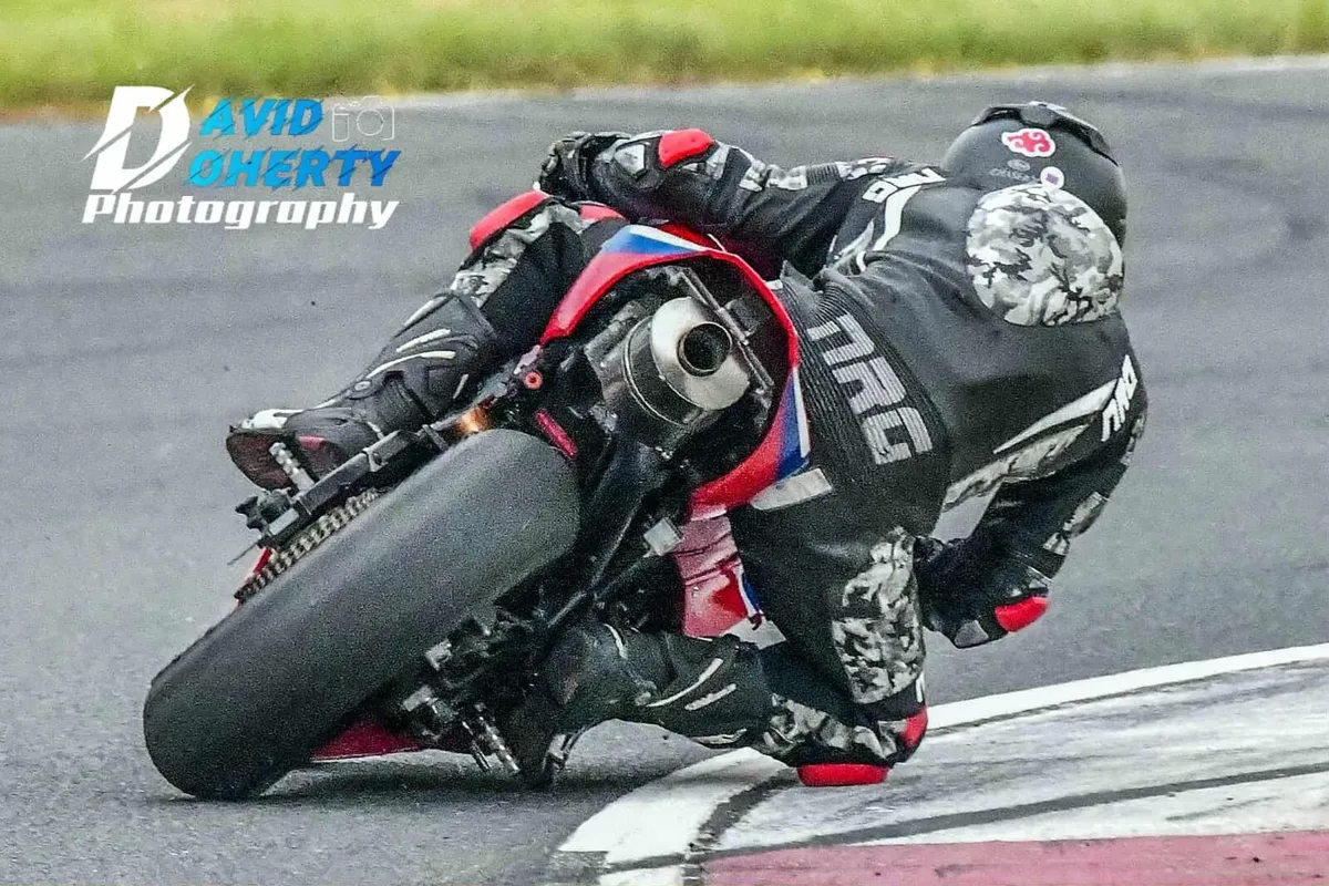 Racing motorcycles - Image 4