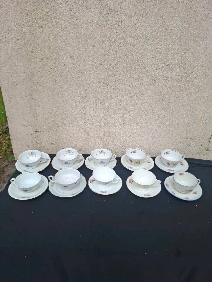 10 china mix and match china cups and saucers - Image 2