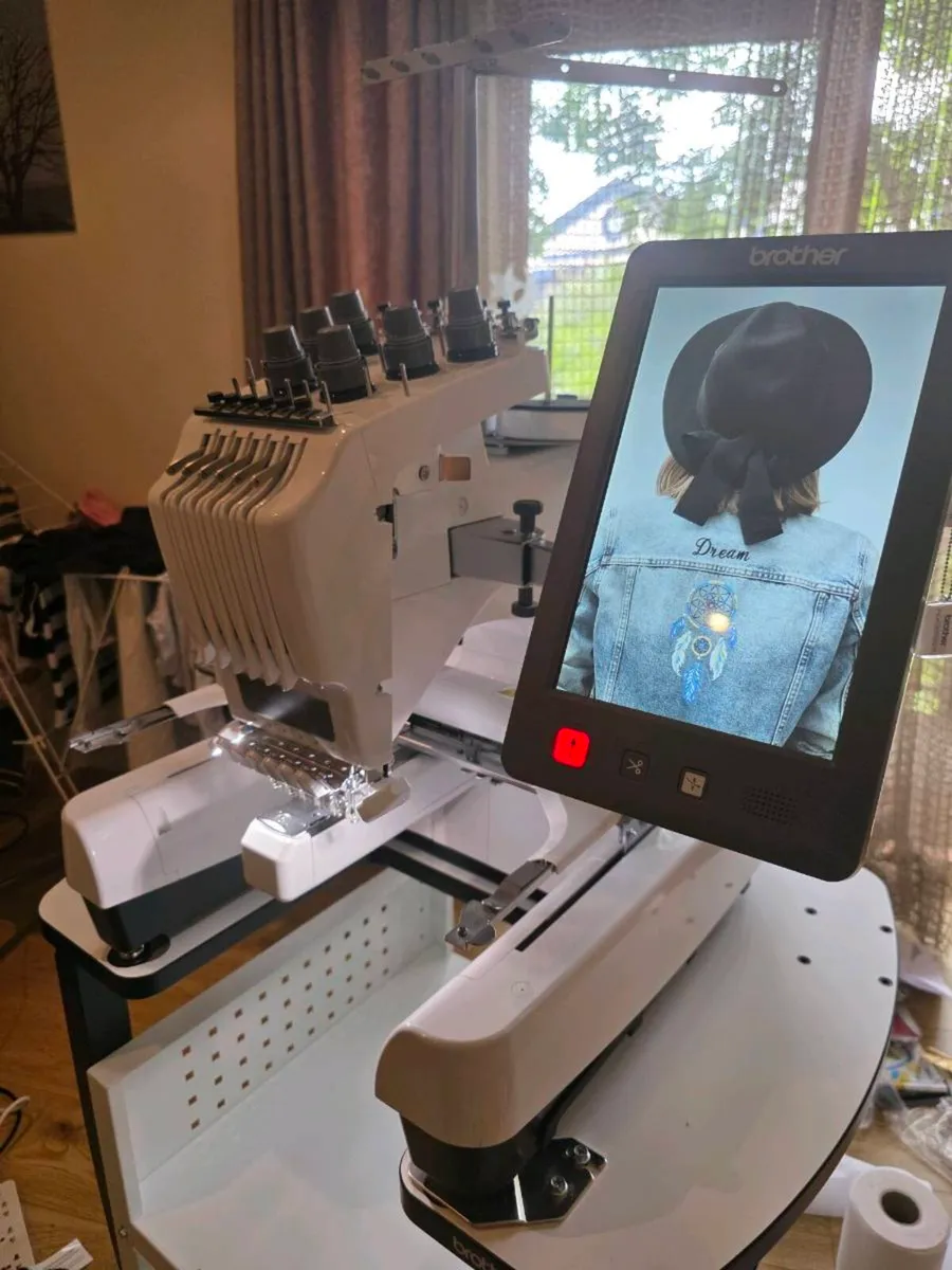 Brother PR680W Embroidery& PE-Design 11 Bundle - Image 2