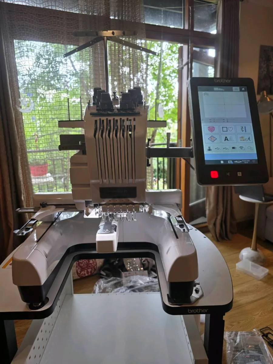 Brother PR680W Embroidery& PE-Design 11 Bundle - Image 4