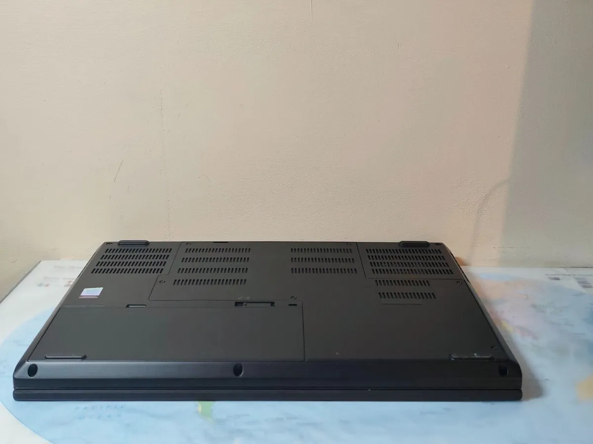 Lenovo ThinkPad P52 15.6" Intel i7 8th Gen | 32GB - Image 4