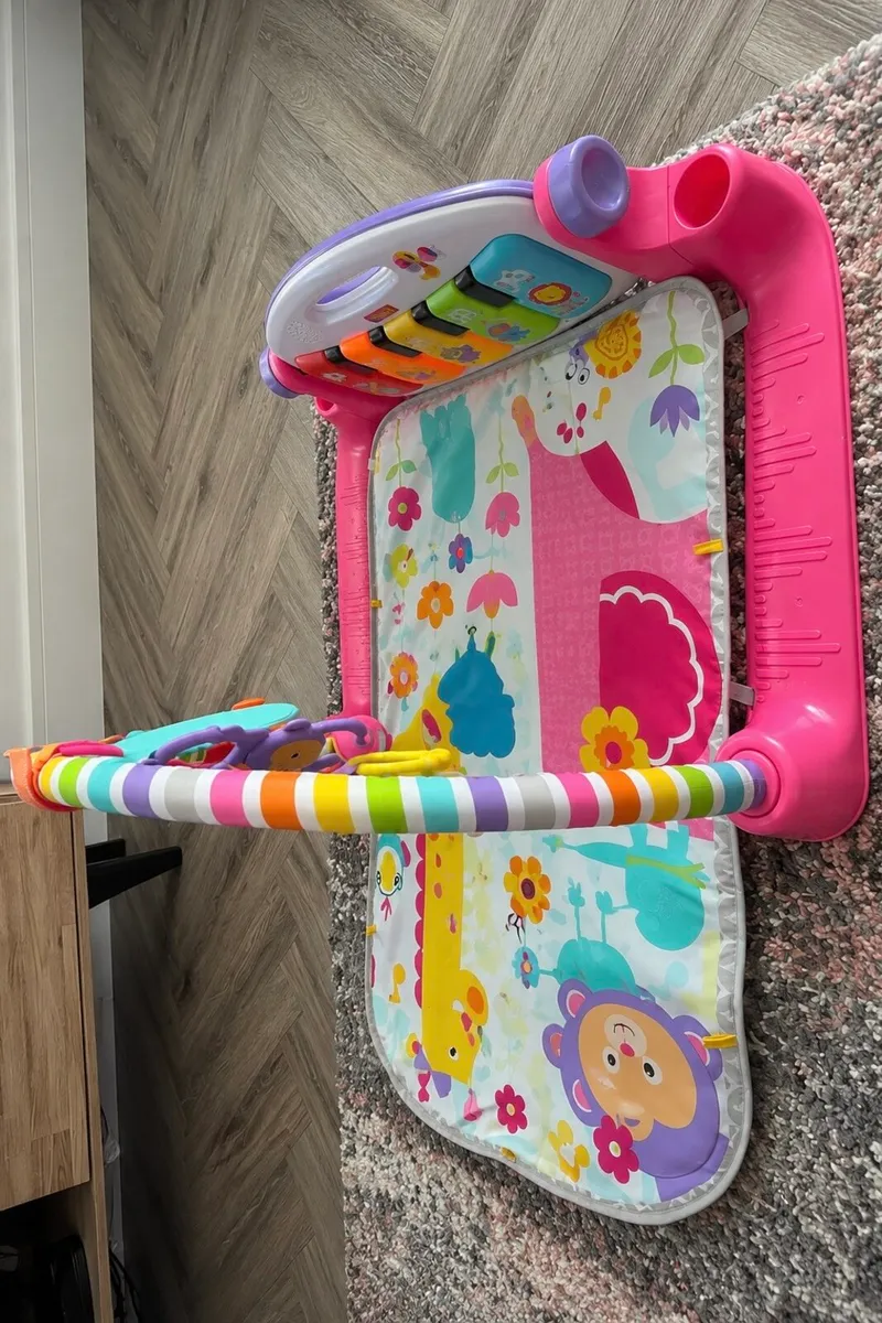 Baby Jumperoo & Kick n play piano activity mat - Image 4