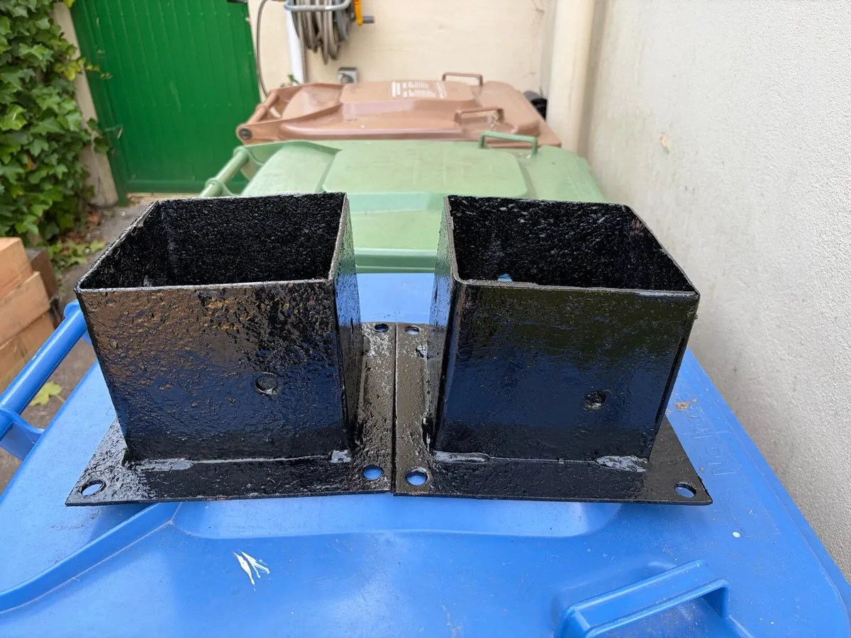 PERGOLA CAR PORT SIX BOLT DOWN BASES - Image 3