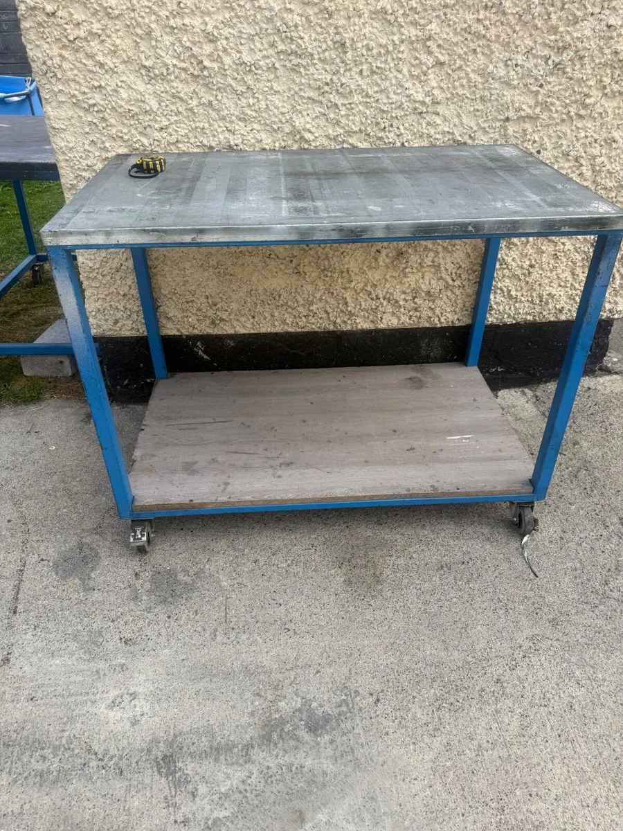 Work bench - Image 1