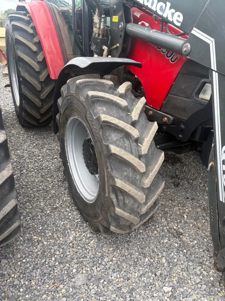 Case Tractor with Quickie loader - Image 4