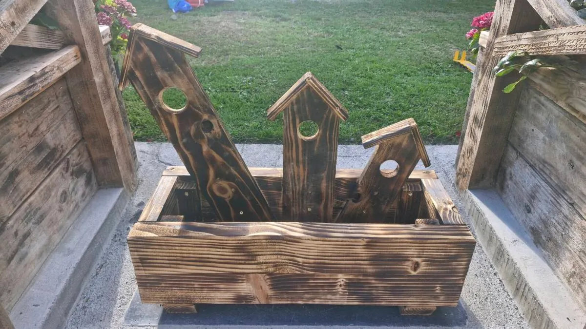 Handmade wooden planters - Image 1