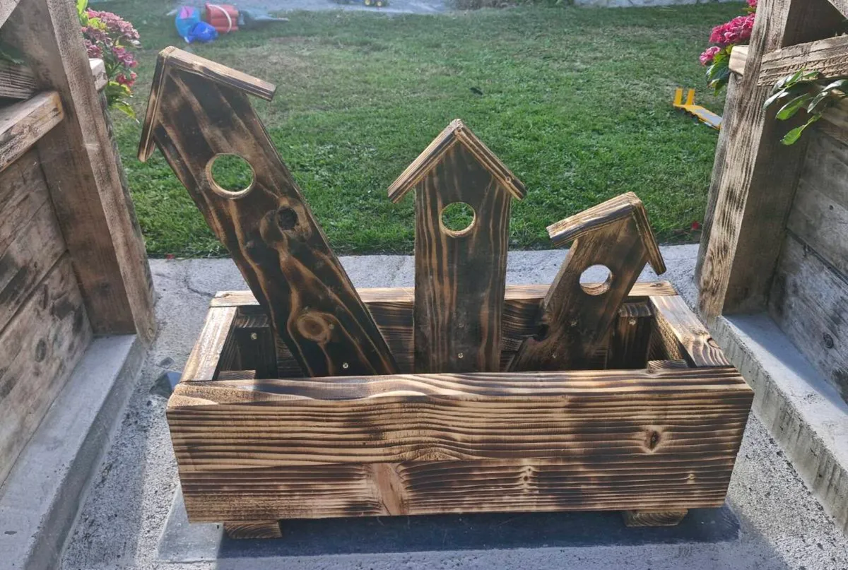 Handmade wooden planters - Image 2