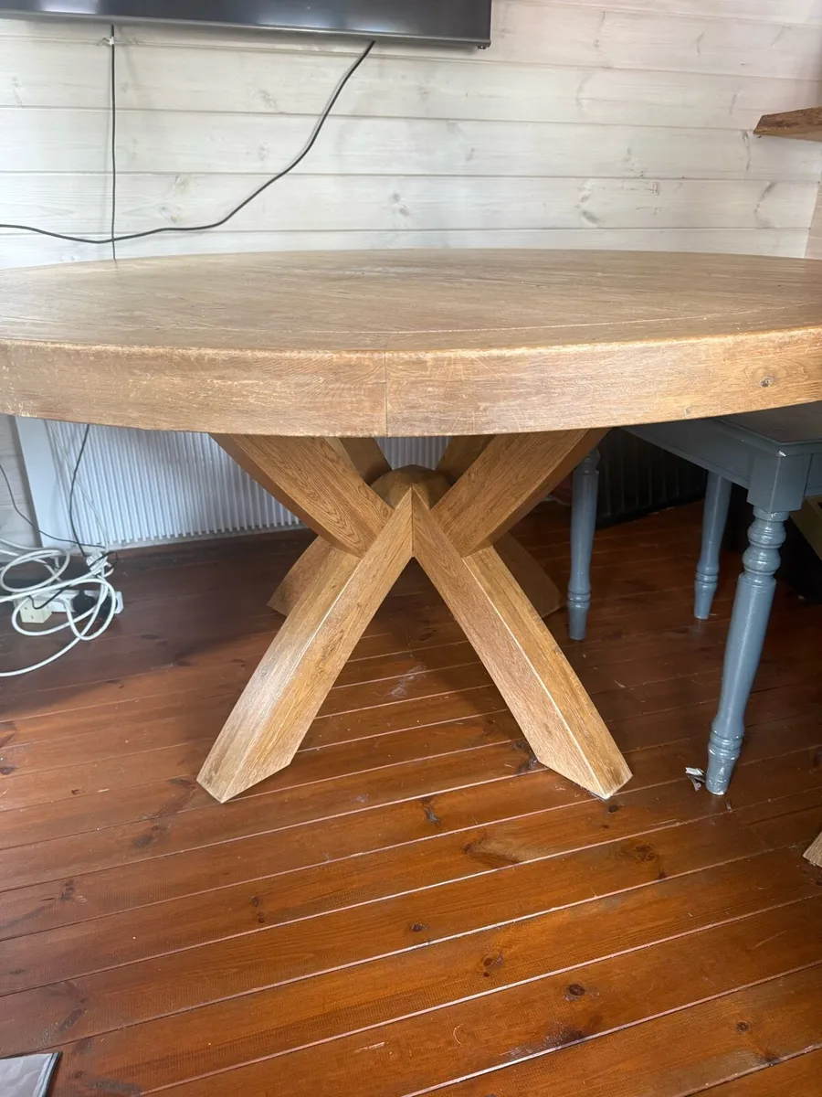 Solid Wood Dining Room Table and 6 Chairs - Image 1