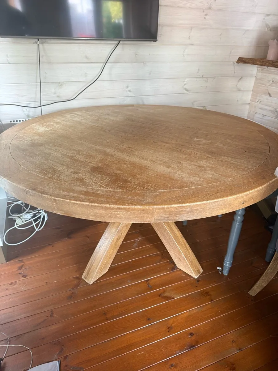Solid Wood Dining Room Table and 6 Chairs - Image 4