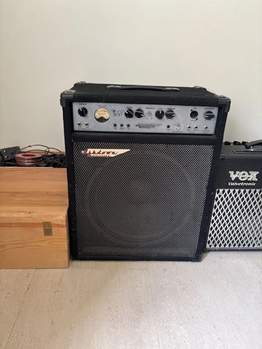Guitar Amps - Image 1