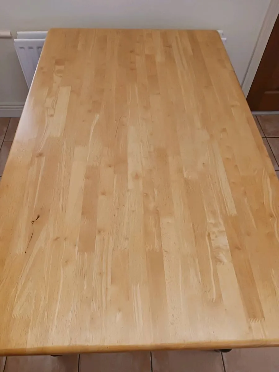 Kitchen table - Image 2