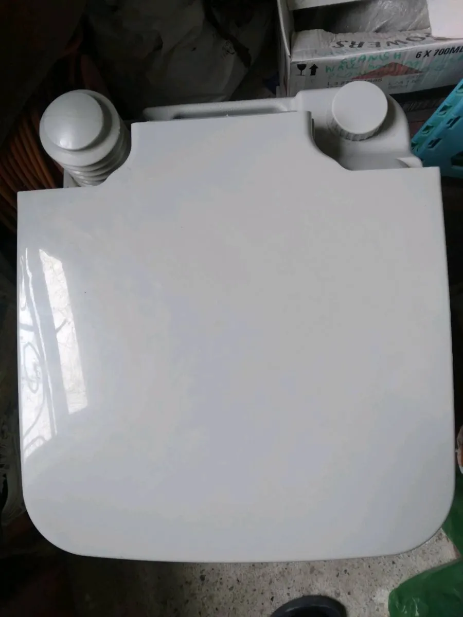 Portable Camping Toilet - Image 3