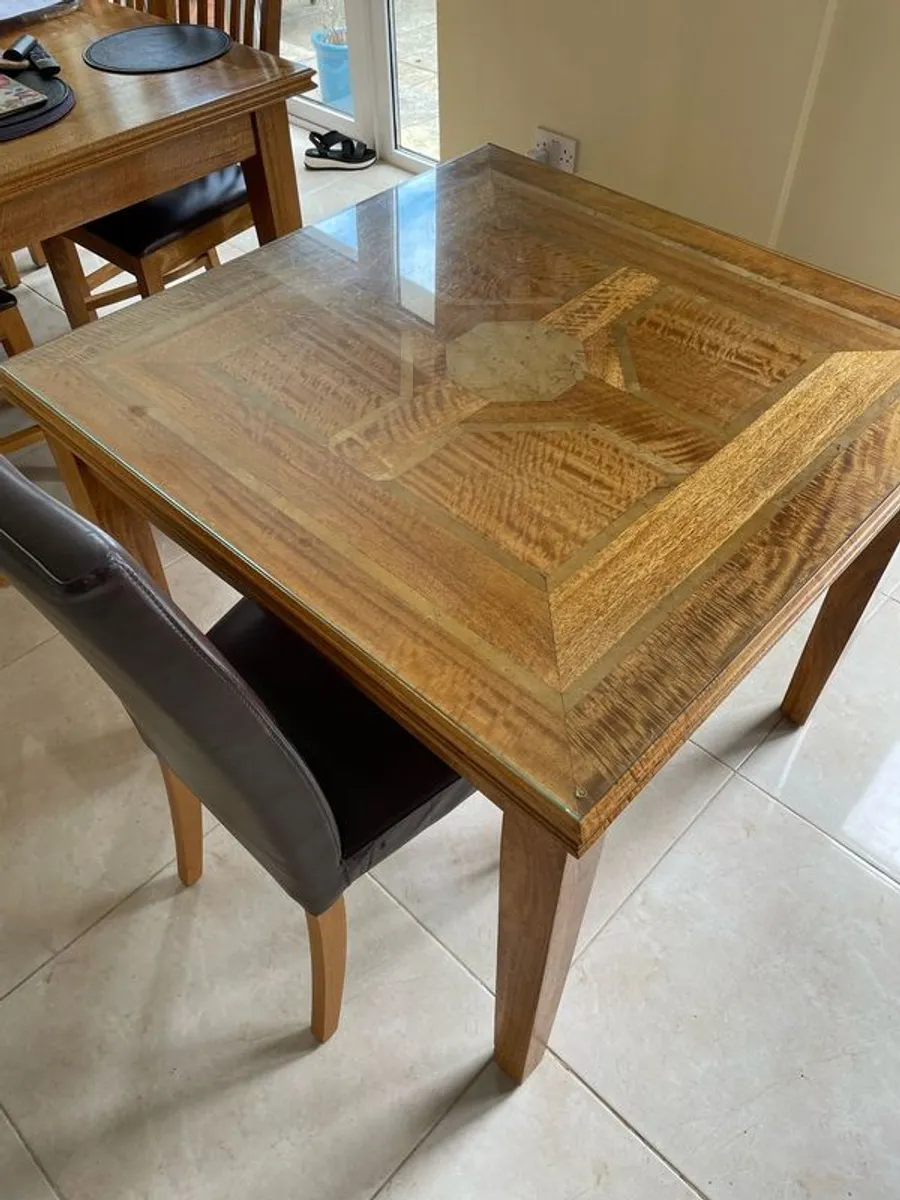dining table 4 seater - Image 3
