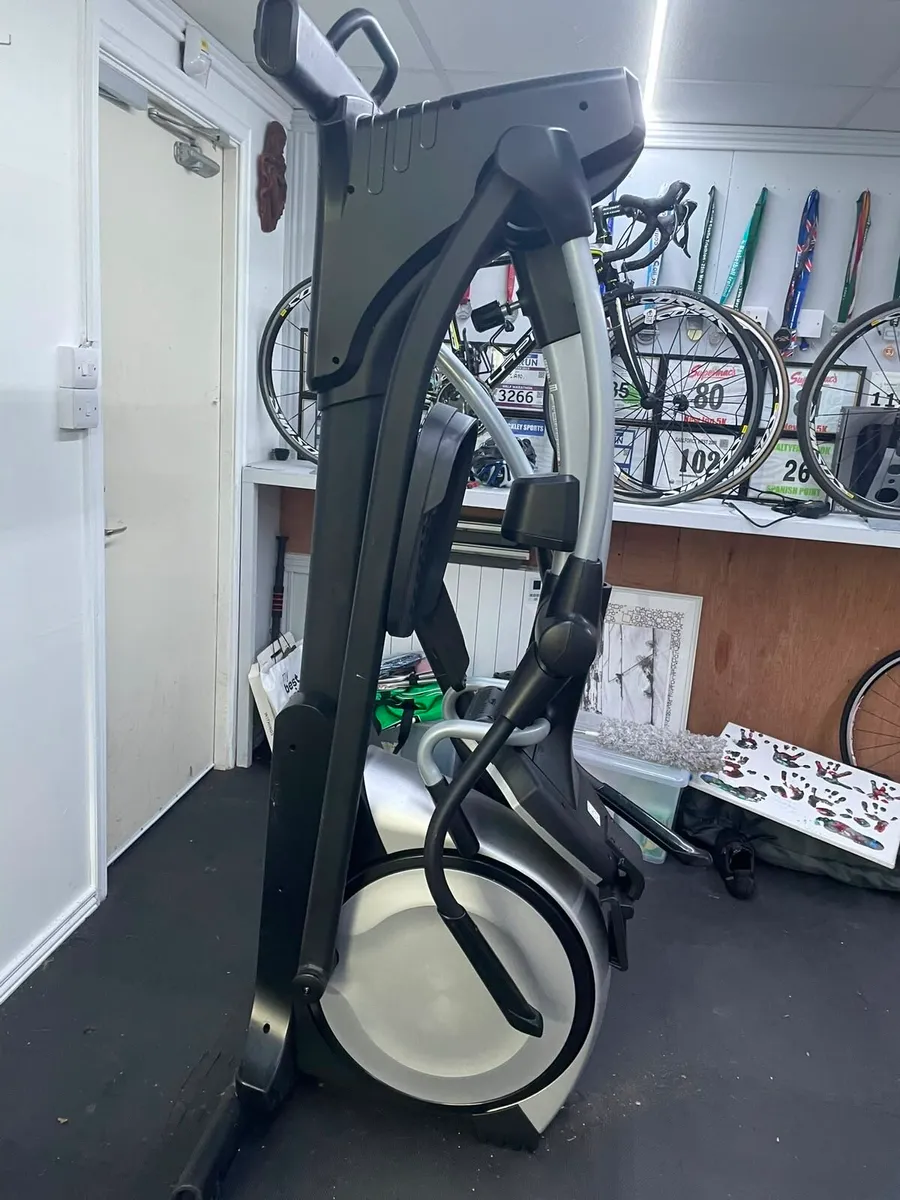 Cross trainer - Image 3