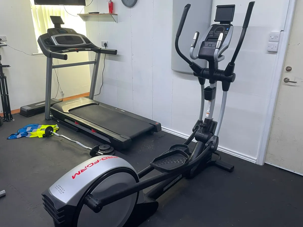 Cross trainer - Image 1