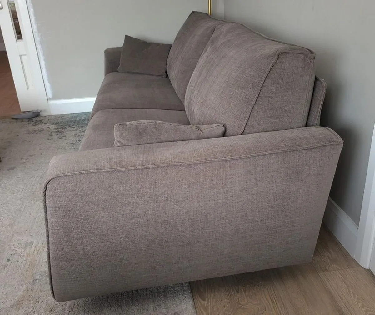 4 Seater Sofa - Image 2