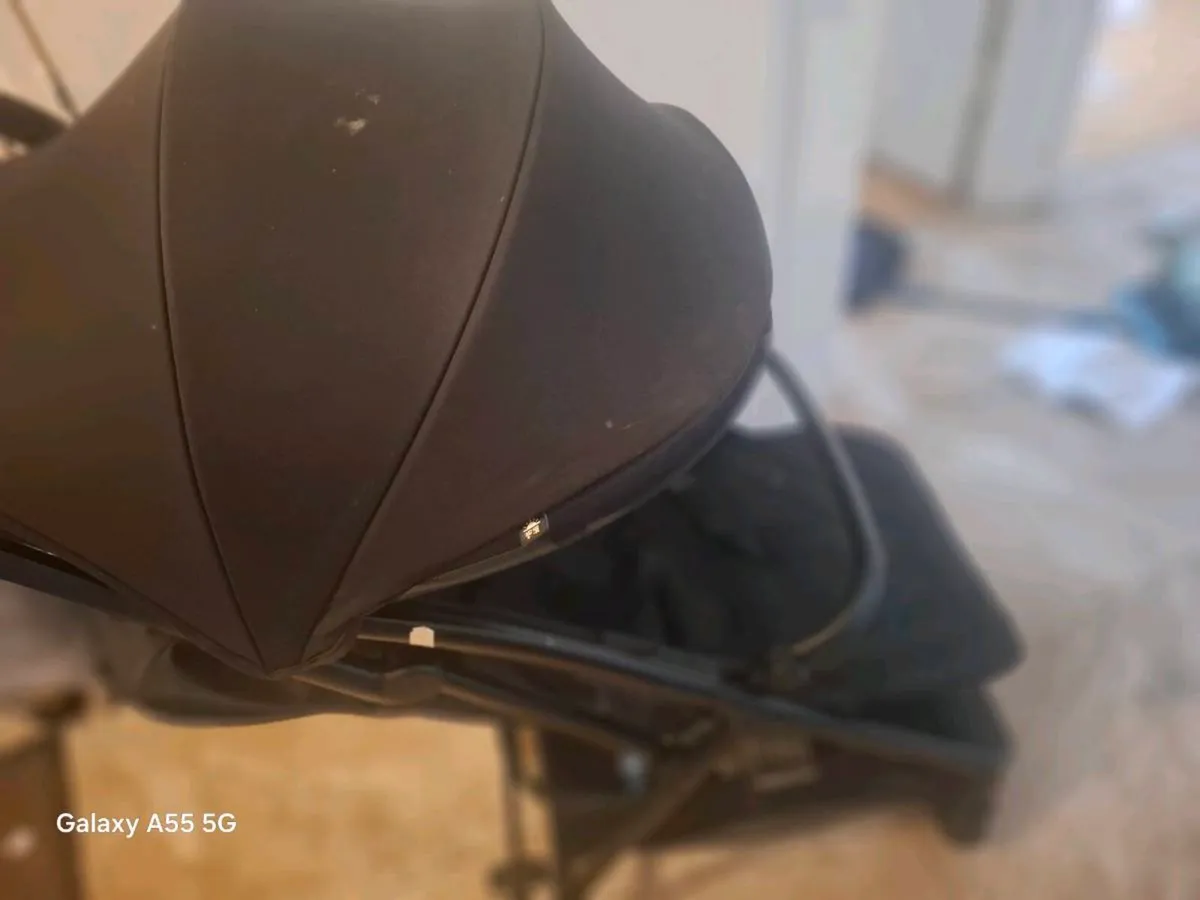 Pram - Image 1